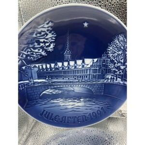 Bing & Grondahl (B&G) 1991 Christmas Plate, Copenhagen Stock Exchange. No‎ Box